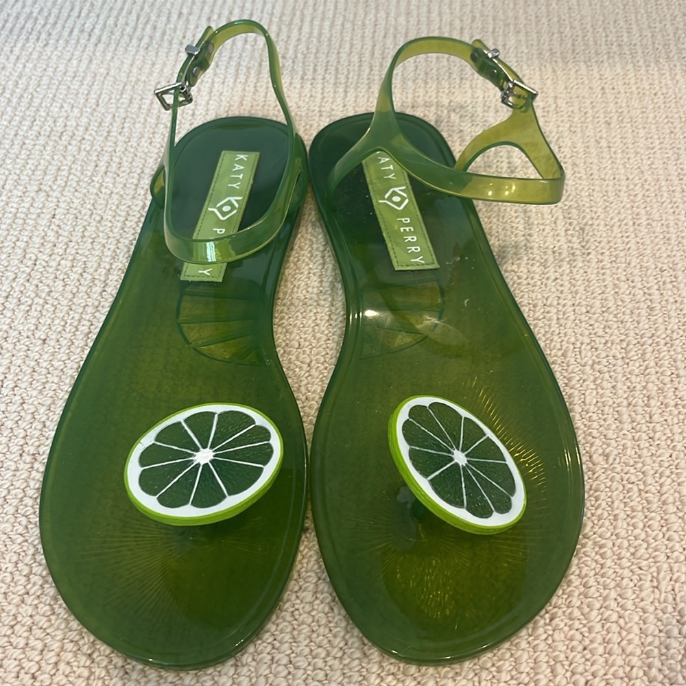 Katy Perry “The Geli” Lime plastic sandal in Size 11